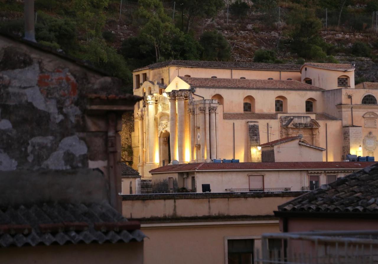 Dimoraruci - Ospitalita Siciliana Villa Modica Buitenkant foto
